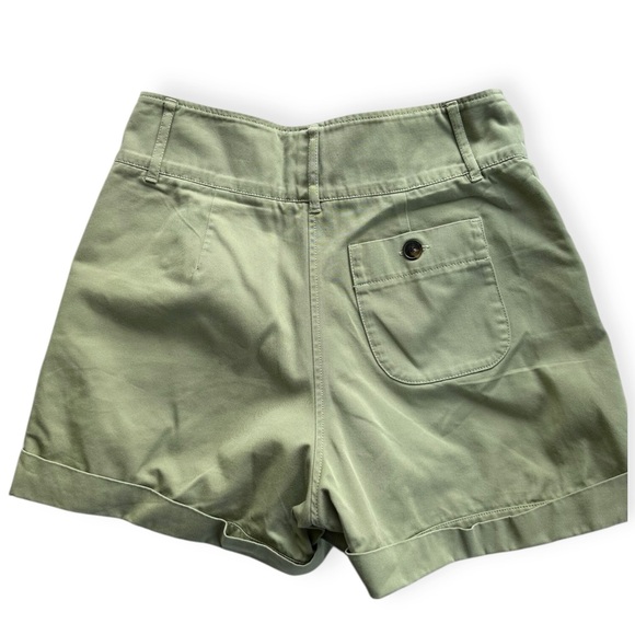 Sézane • Marcus Shorts Khaki Olive Green - Picture 2 of 13